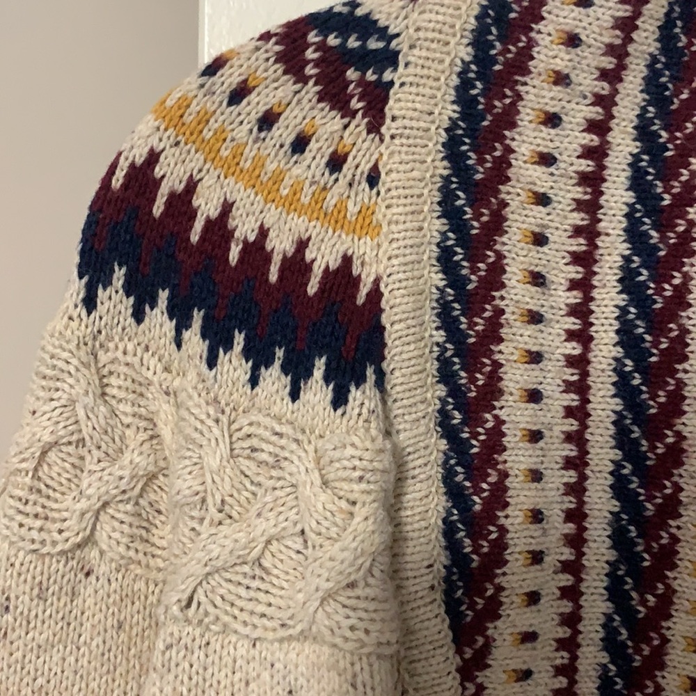 BCBG Sweater - Picture 7 of 7